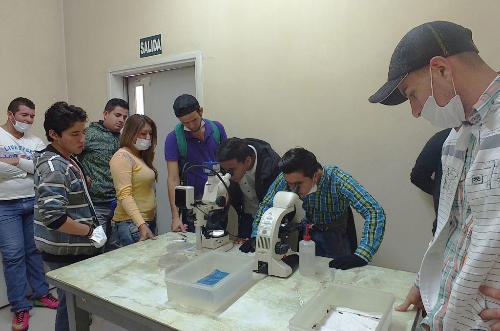 Senasa recibe estudiantes de la Universidad Técnica de Manabi de Ecuador 1