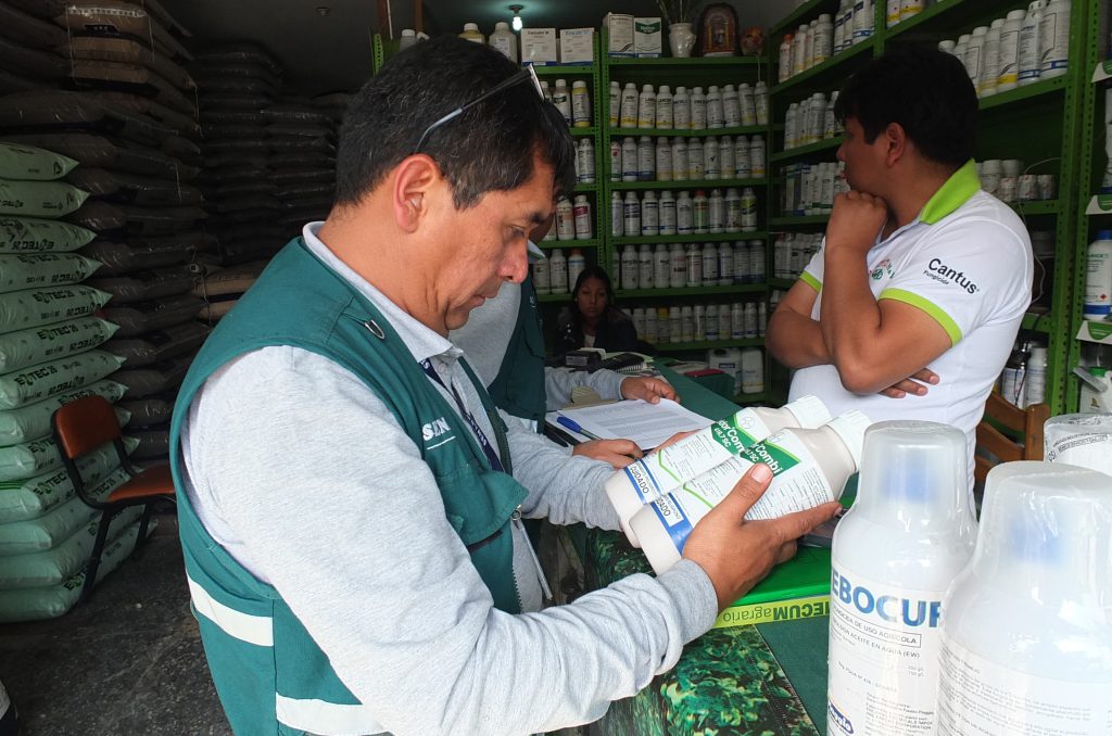 Senasa realiza verificación de la calidad de plaguicidas de uso agrícola