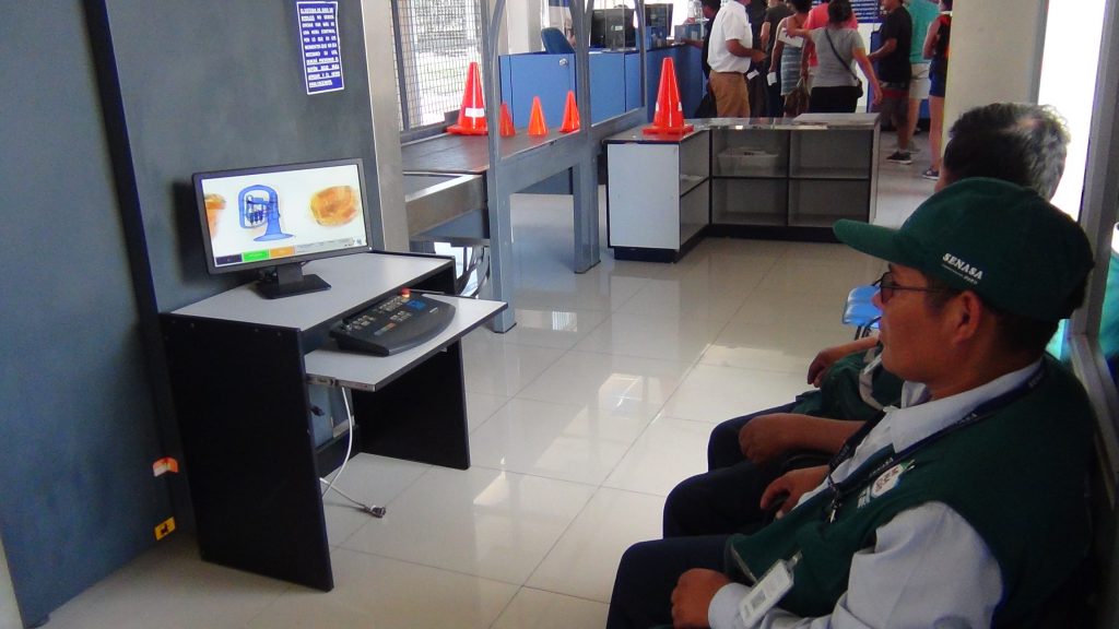 Inspección no intrusiva en el Complejo Fronterizo Santa Rosa de Tacna