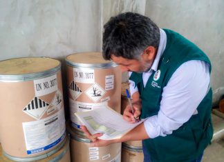 Senasa modifica requisitos para empresas fabricantes de plaguicidas