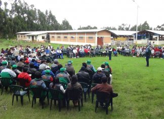Profesionales y agricultores de cinco regiones abordan alternativas en el agro
