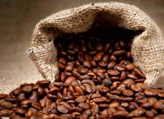 Café peruano en grano reduce su volumen de exportación, pero mejora su valor económico