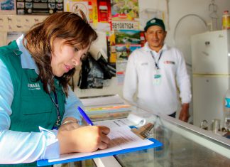Áncash: Senasa monitorea productos veterinarios registrados
