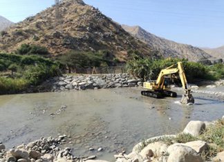 MINAGRI realiza mantenimiento de represa “Gallito Ciego”