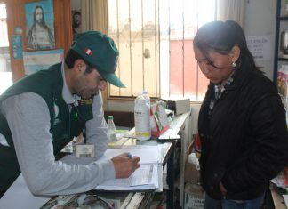 Arequipa: Senasa fiscaliza establecimientos comerciales de plaguicidas en el Valle de Majes