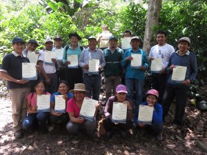 Senasa - Caficultores se graduan como expertos en MIP Cafe