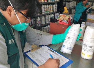 Lima: Senasa inspecciona formulaciones de plaguicidas de uso agrícola
