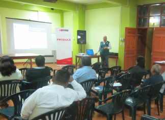 Moquegua: MINAGRI capacita a productores para que provean alimentos sanos