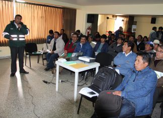 Productores de quinua de Puno interesados en mejorar su producción orgánica