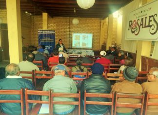 Lurín: Pequeños productores son capacitados en el control de moscas de la fruta