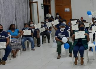 Madre de Dios: Pequeños productores de plátano y piña se gradúan como expertos en Buenas Prácticas Agrícolas