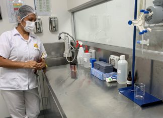 Autorizan primer establecimiento de procesamiento de miel de abeja en Lima Metropolitana