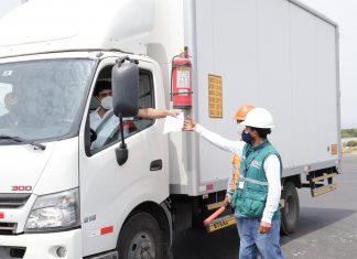 Perú contará con 18 nuevos puestos de control que contribuirán a la erradicación de la mosca de la fruta